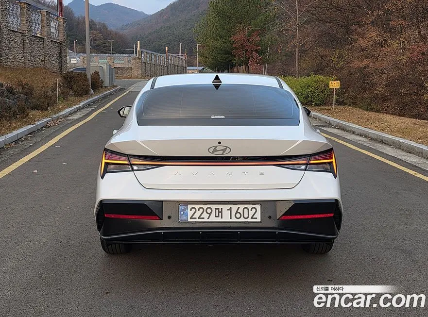 Hyundai AVANTE — фото 5