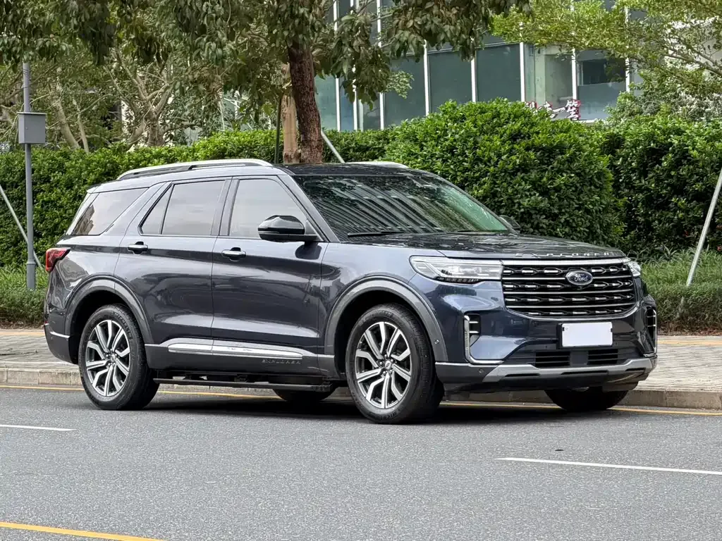 Ford Explorer 2023 из CN, фото 6