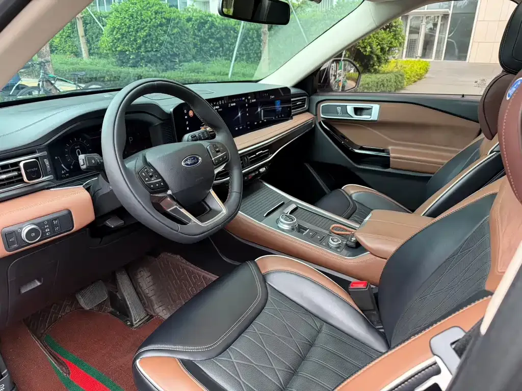 Ford Explorer 2023 из CN, фото 8
