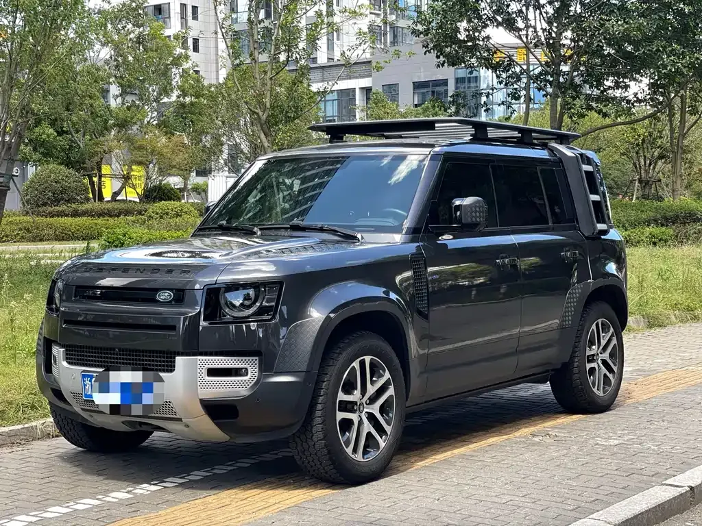 Land Rover Defender — фото 1