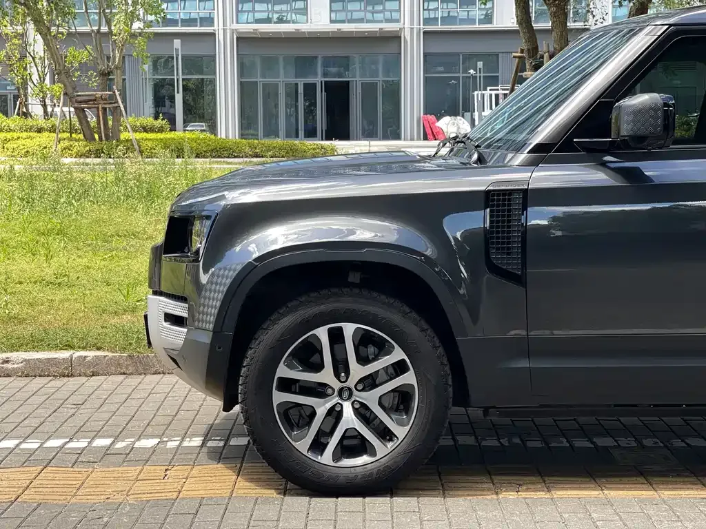 Land Rover Defender — фото 5