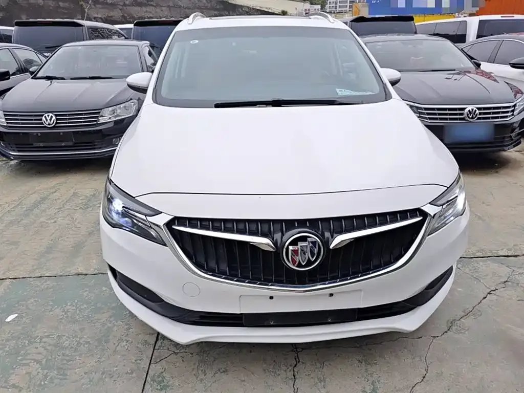 Buick GL6 2022 из CN, фото 3