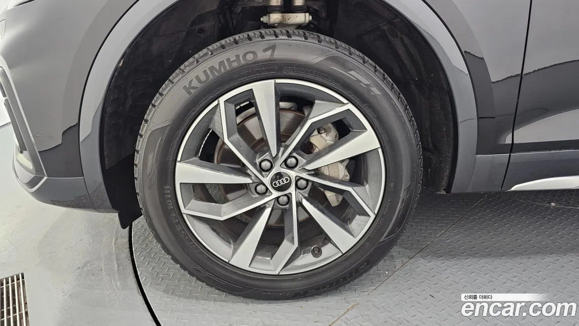 Audi Q5 2022 из KR, фото 5
