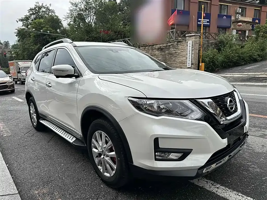 Nissan X-Trail — фото 8