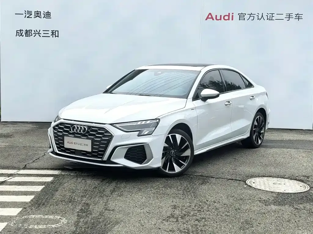 Audi A3 2024 из CN, фото 1
