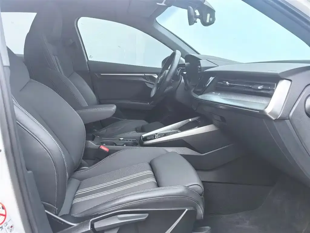 Audi A3 2024 из CN, фото 8