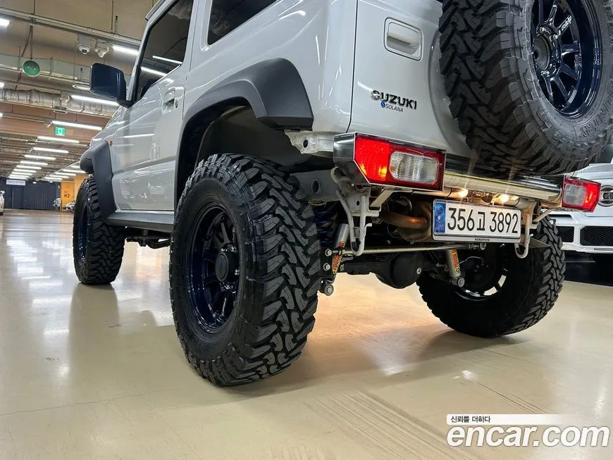 Suzuki Jimny 2023 из KR, фото 6
