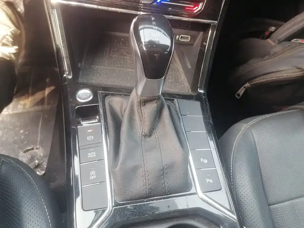 Volkswagen Passat — фото 6