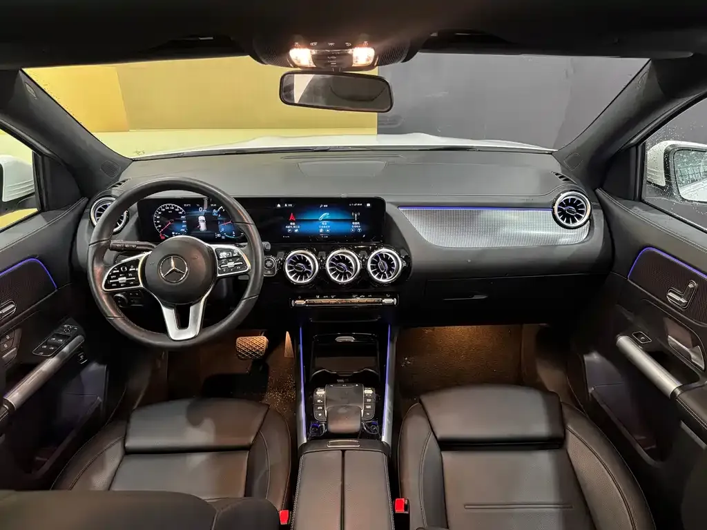 Mercedes-Benz GLA — фото 10