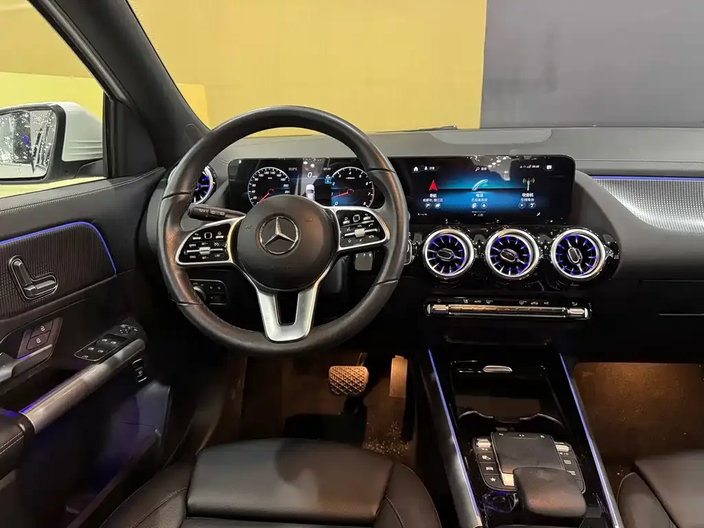 Mercedes-Benz GLA — фото 9