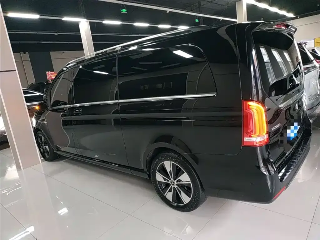 Mercedes-Benz V-Class 2021 из CN, фото 5