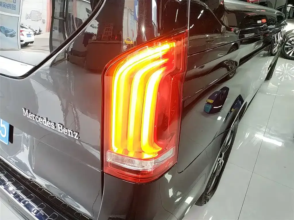 Mercedes-Benz V-Class 2021 из CN, фото 8