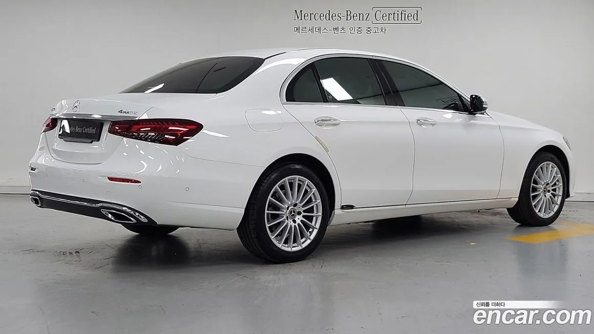 Mercedes-Benz E-Class 2023 из KR, фото 2