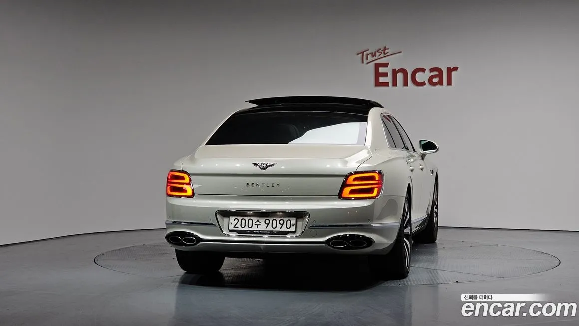 Bentley Flying Spur 2024 из KR, фото 4