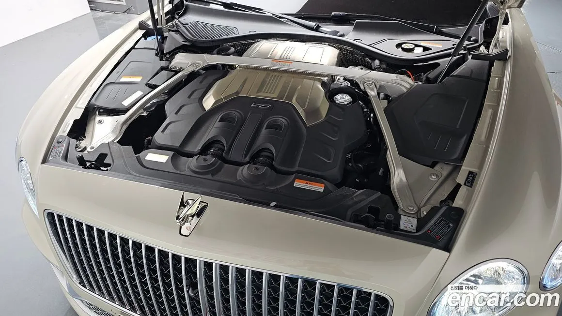 Bentley Flying Spur 2024 из KR, фото 6