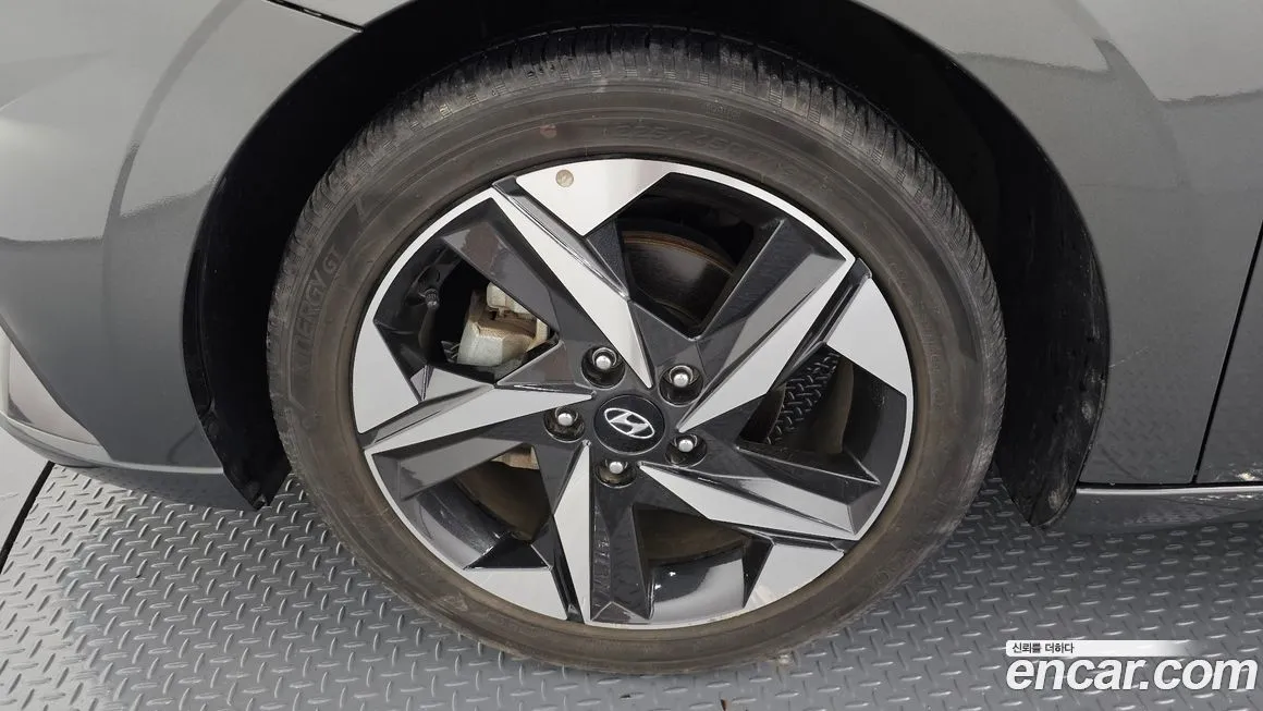 Hyundai AVANTE — фото 5