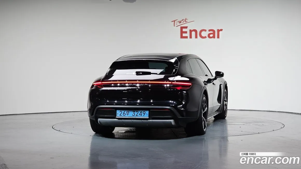 Porsche Taycan 2025 из KR, фото 4