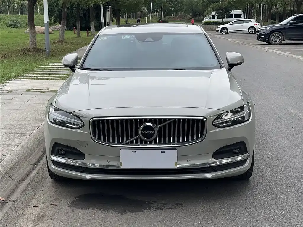 Volvo S90 2021 из CN, фото 3