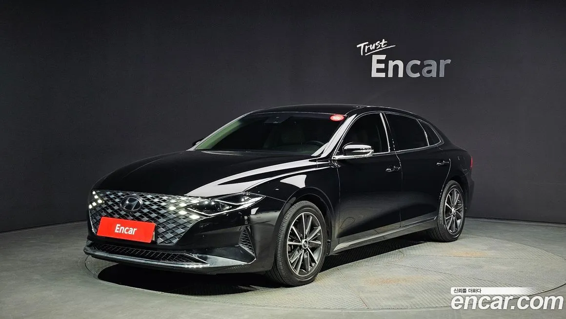 Hyundai Grandeur — фото 1