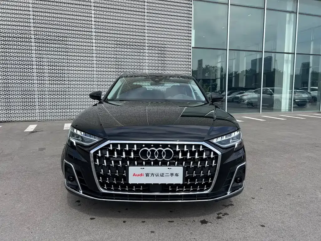 Audi A8 2025 из CN, фото 2
