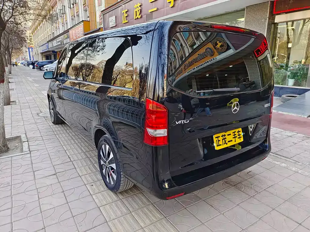 Mercedes-Benz Vito — фото 10