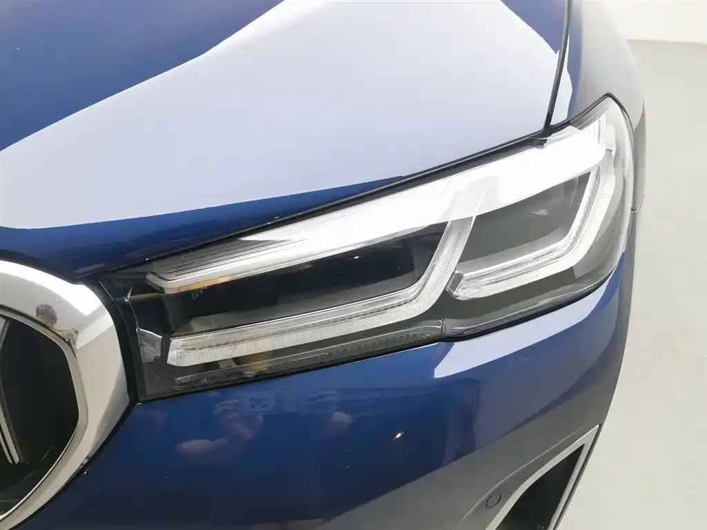 BMW 5 Series 2023 из CN, фото 7