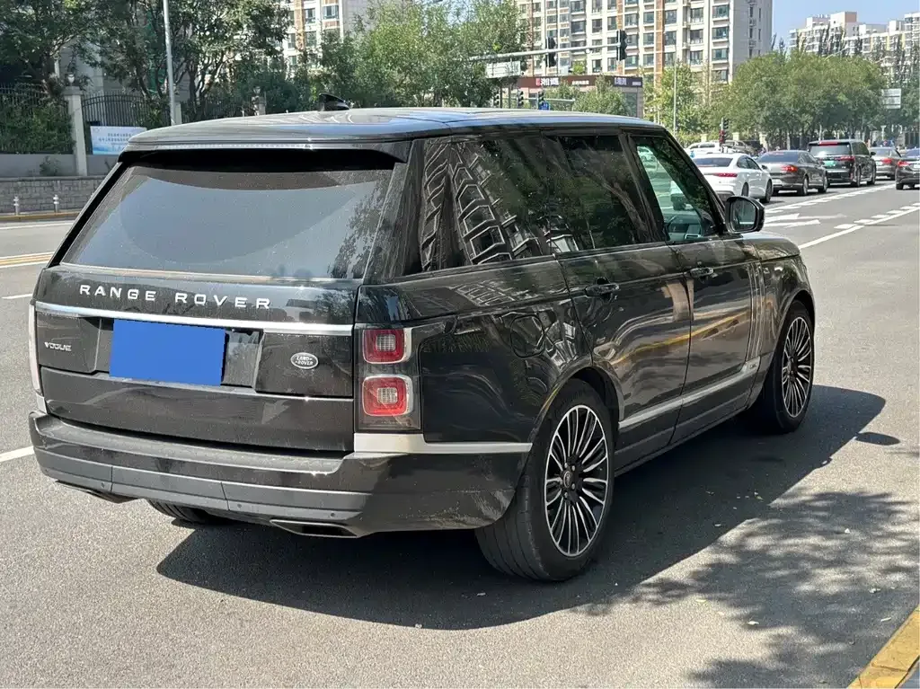 Land Rover Range Rover 2021 из CN, фото 2