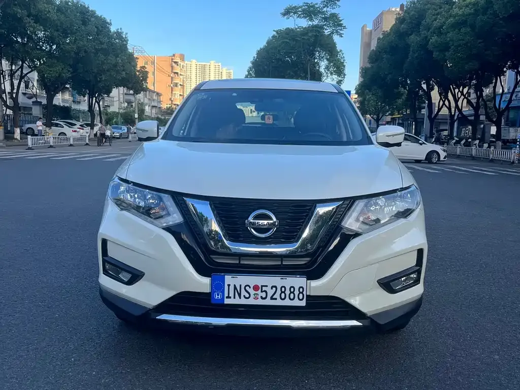 Nissan X-Trail 2021 из CN, фото 2