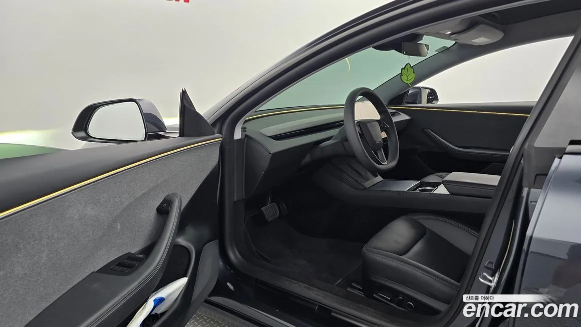 Tesla Model 3 — фото 10
