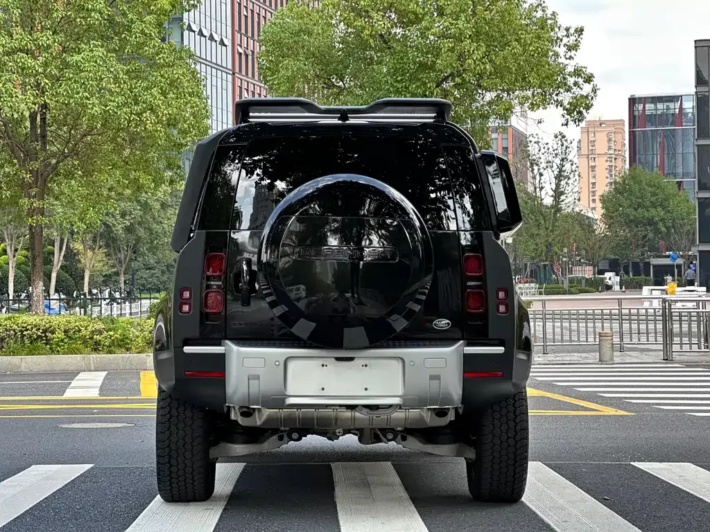 Land Rover Defender — фото 5