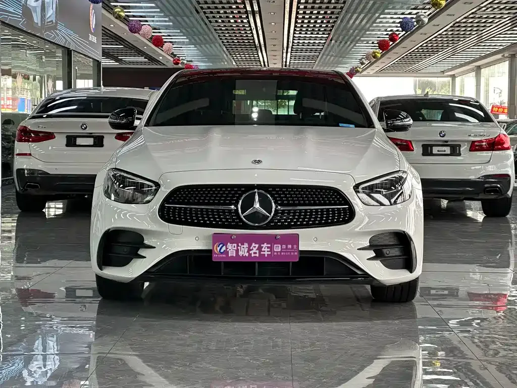 Mercedes-Benz E-Class (Import) — фото 2