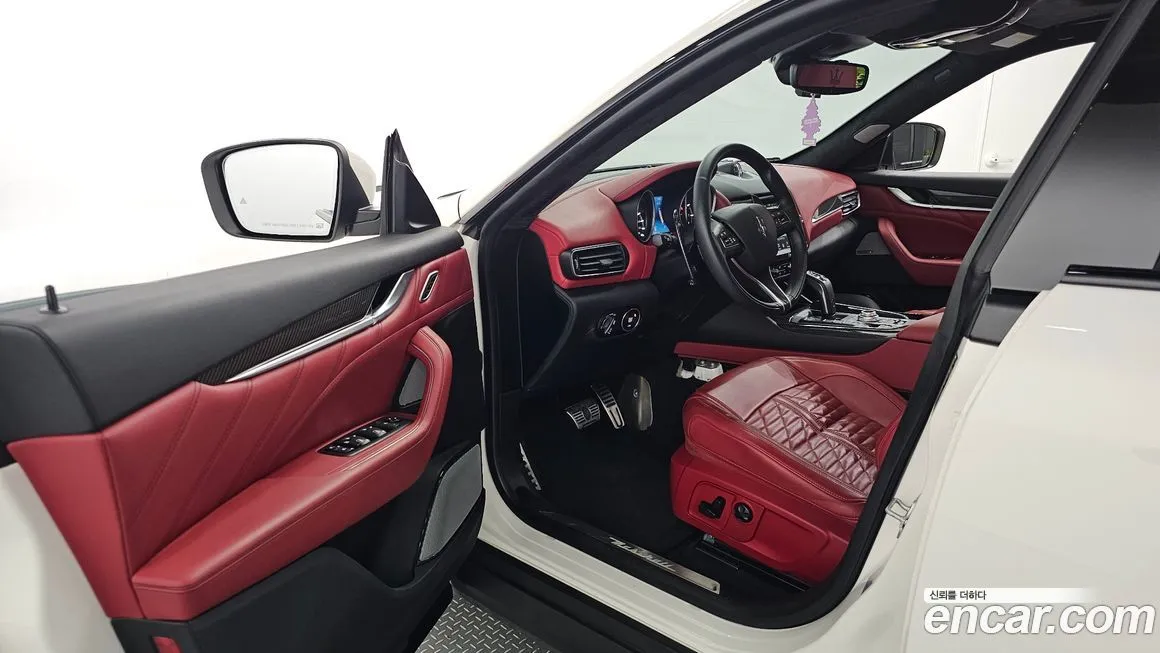 Maserati Levante 2021 из KR, фото 10