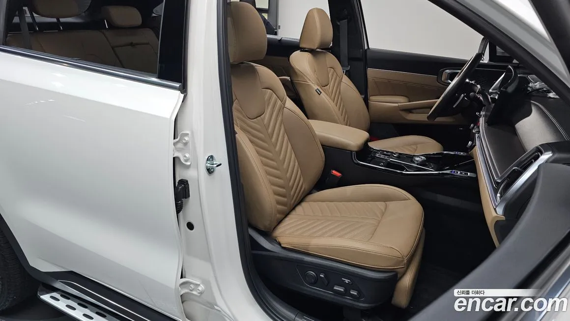 Kia Sorento — фото 10