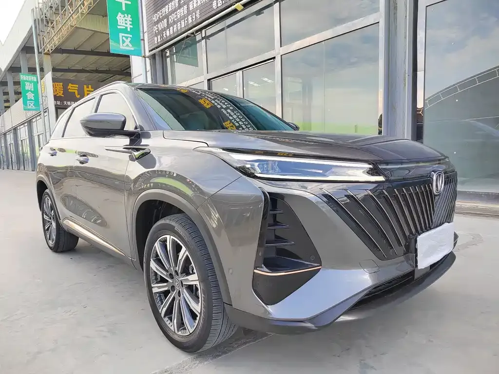 Changan CS75 PLUS — фото 3