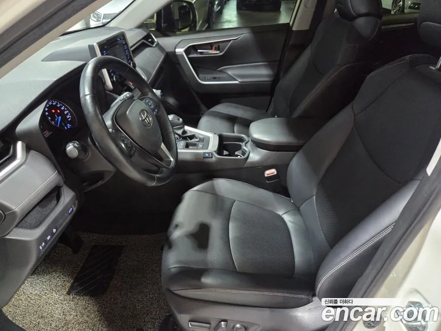 Toyota RAV4 2021 из KR, фото 10