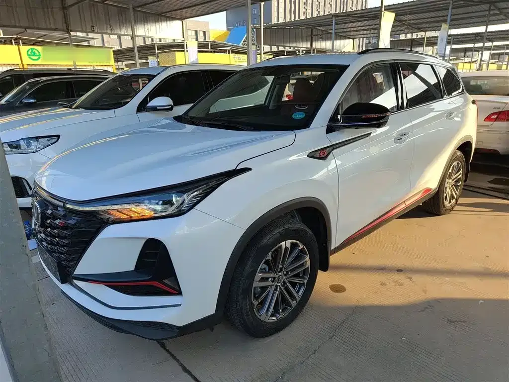 Changan CS75 PLUS — фото 1