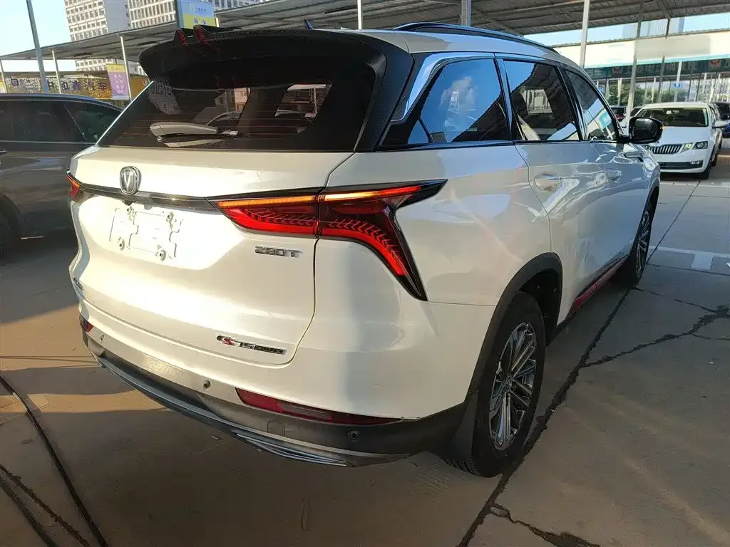 Changan CS75 PLUS — фото 9