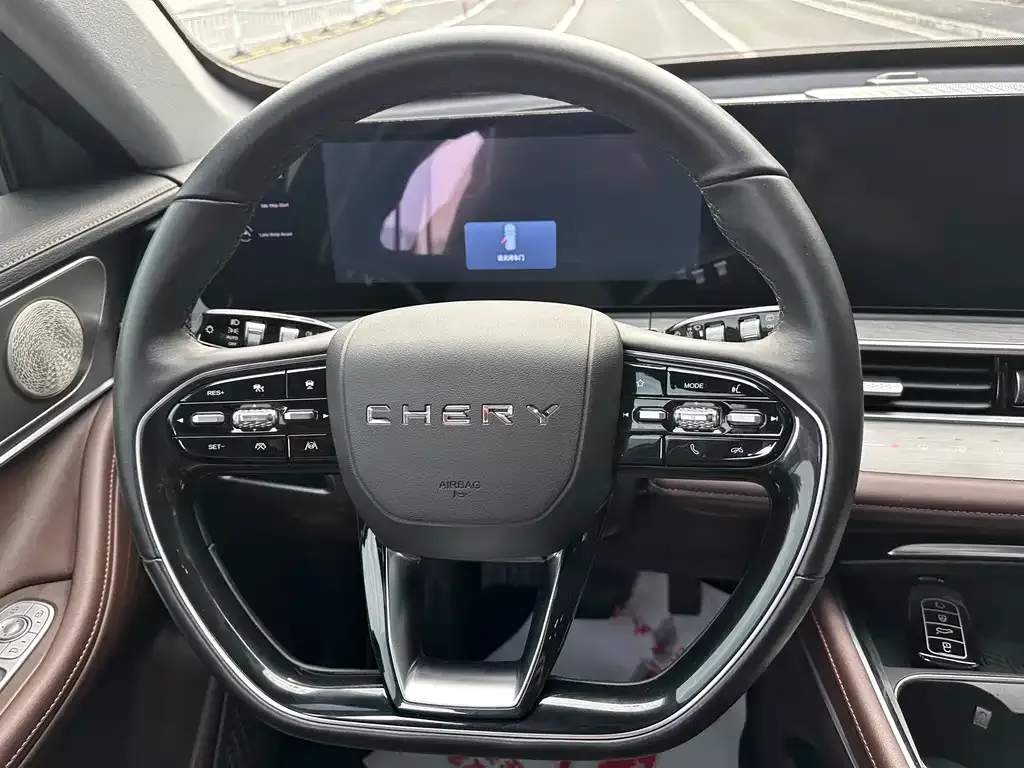 Chery Tiggo 8 PRO — фото 10