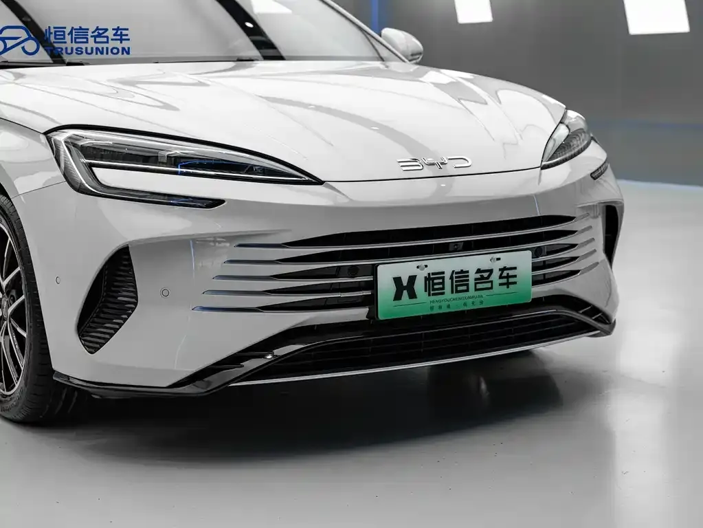 BYD Seal 07 DM-i — фото 10