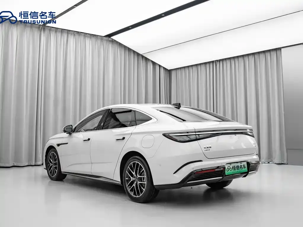 BYD Seal 07 DM-i — фото 6