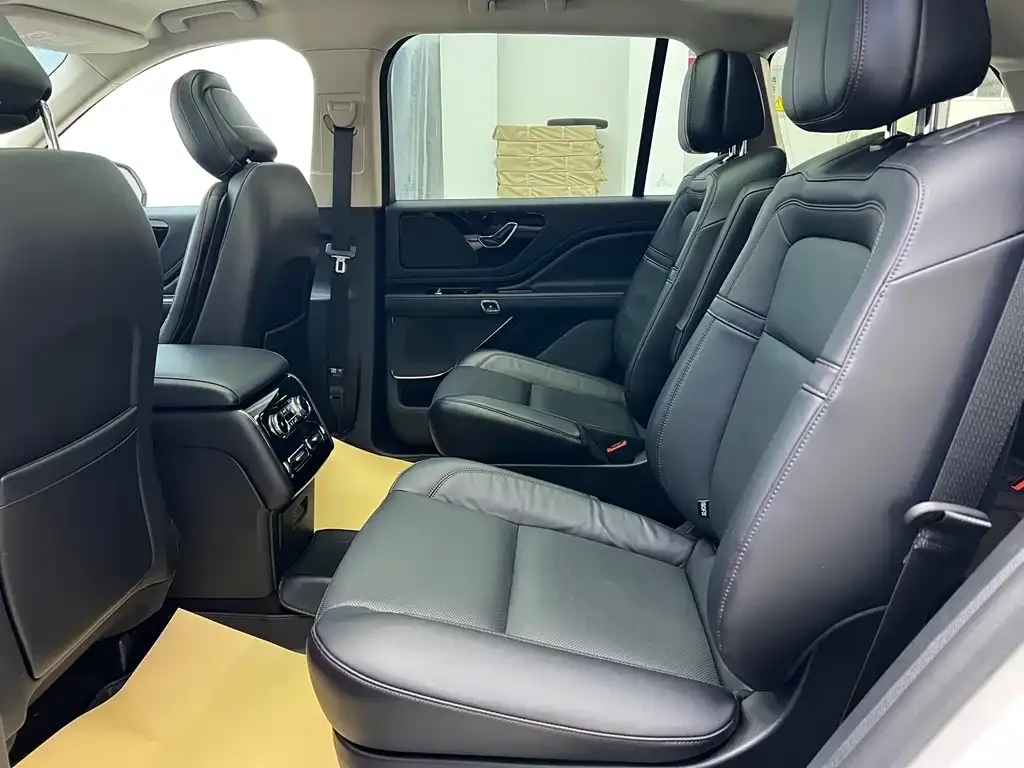 Lincoln Aviator 2024 из CN, фото 7
