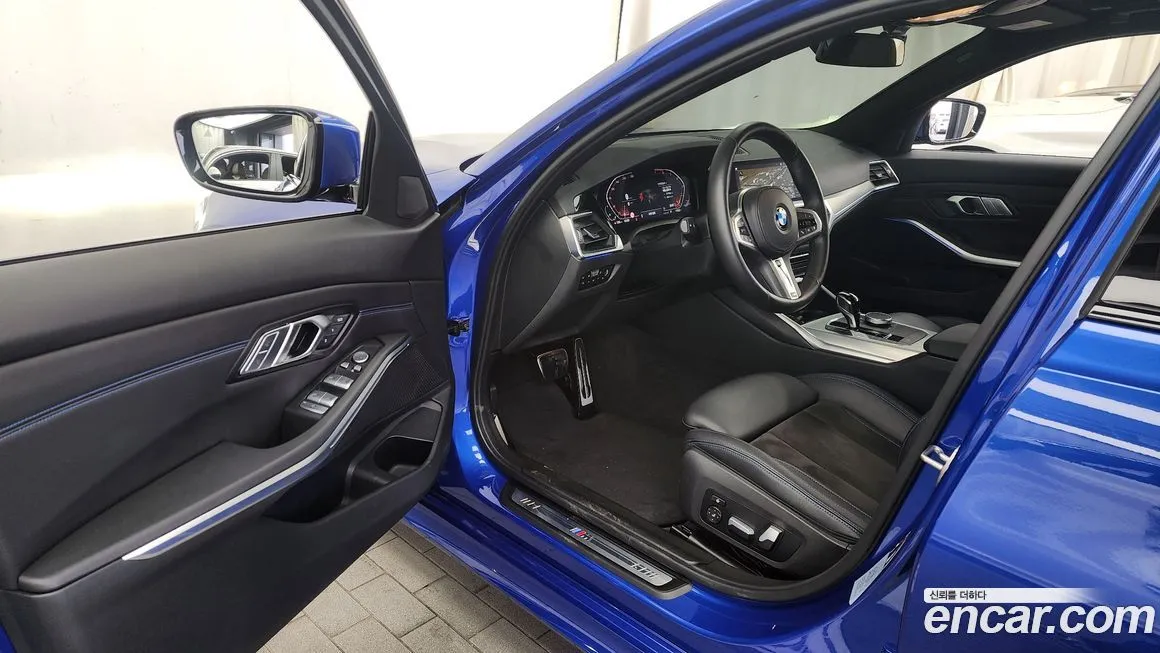 BMW 3-Series 2022 из KR, фото 10