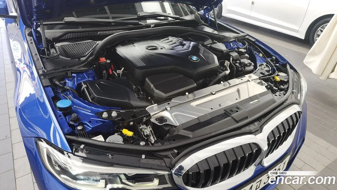 BMW 3-Series 2022 из KR, фото 6