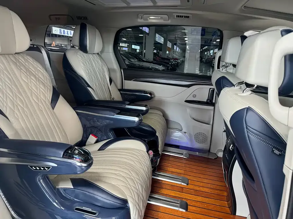 Buick GL8 2021 из CN, фото 9