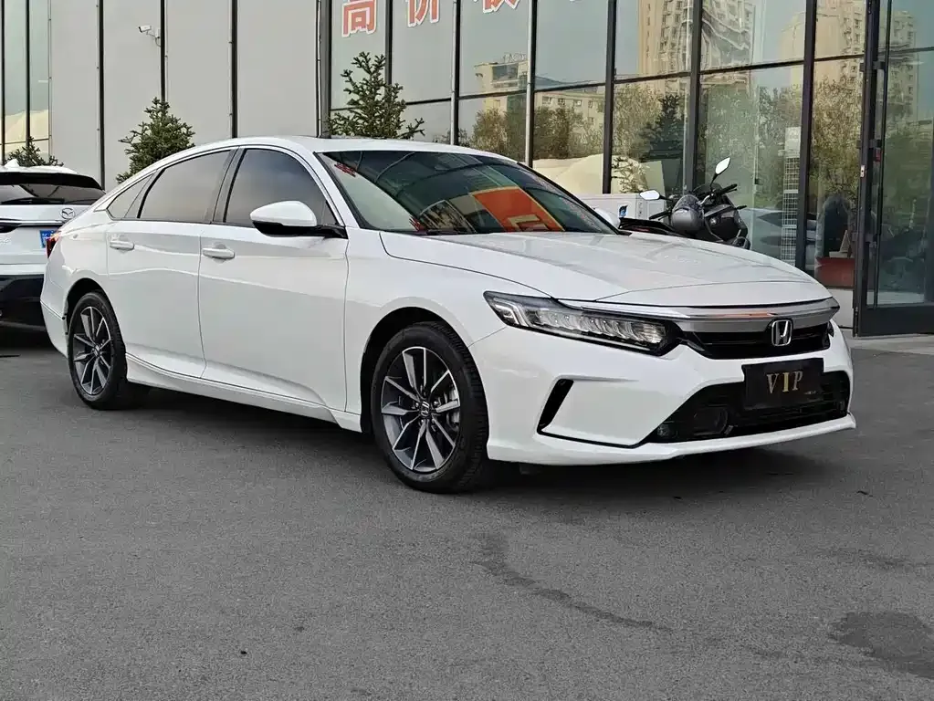 Honda Inspire — фото 1