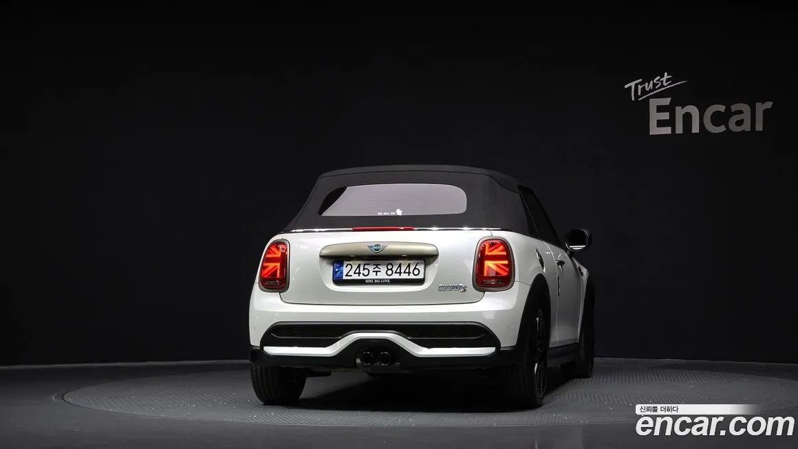 Mini Cooper Convertible 2024 из KR, фото 4