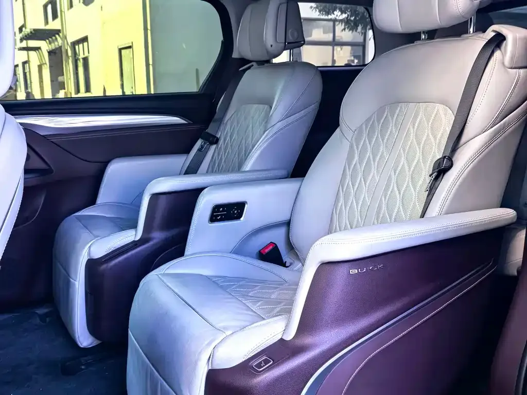 Buick GL8 2022 из CN, фото 8