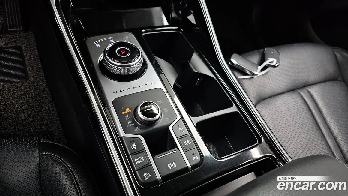 Kia Sorento — фото 9