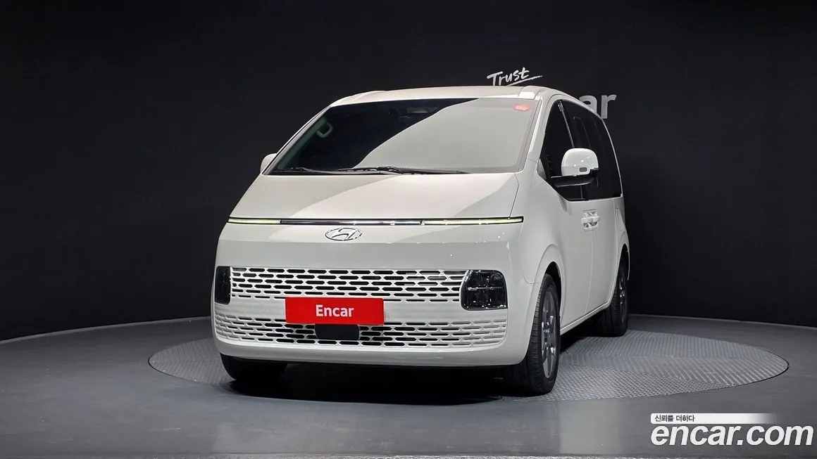 Hyundai Staria — фото 3