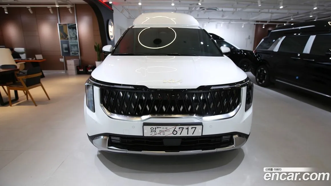 Kia Carnival — фото 1